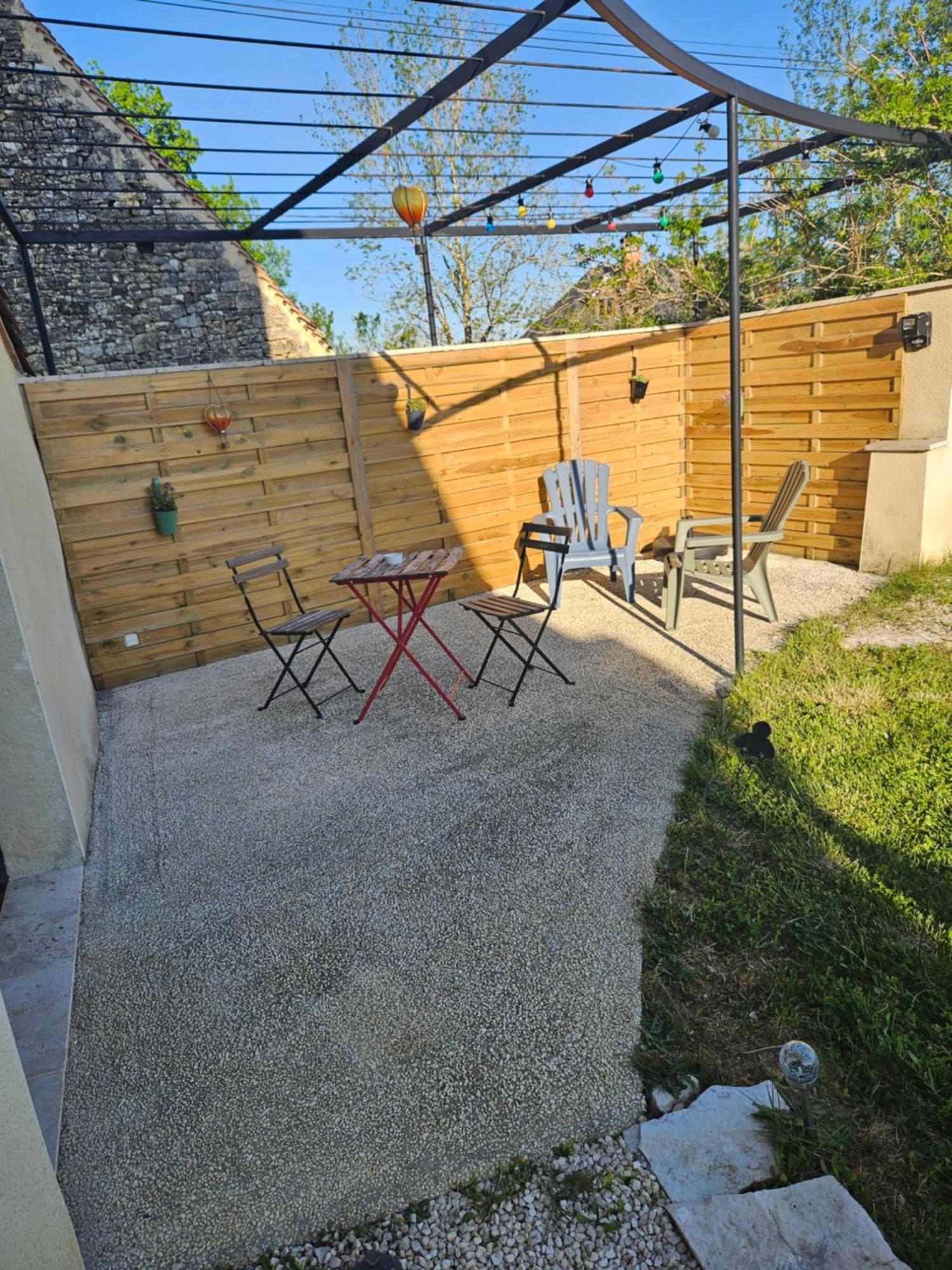 Le Pigeonnier De Coupiac Hotel Gourdon-en-quercy Exterior photo